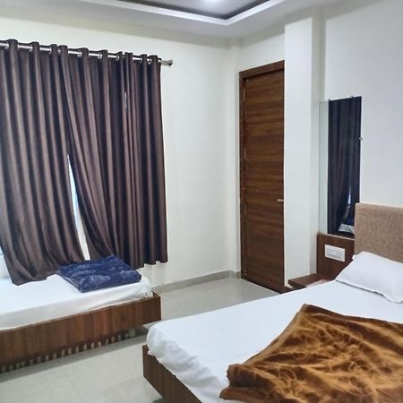 Hotel Soham Palace Ujjain Eksteriør bilde